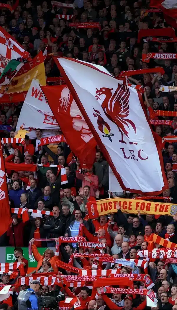 والپیپر لیورپول افتخارات و فینال‌های تاریخی