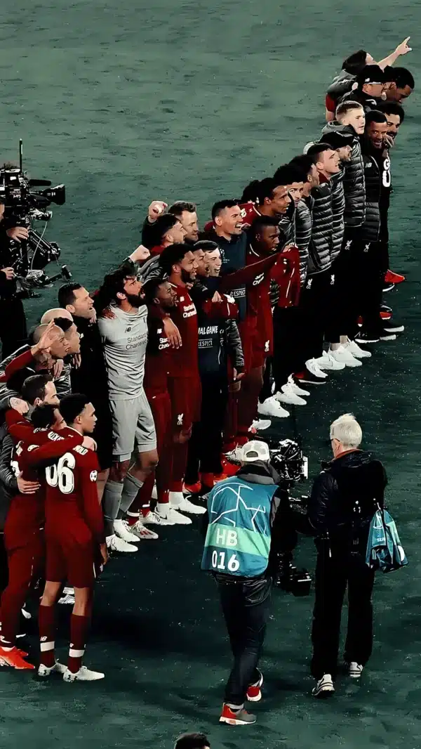 والپیپر لیورپول افتخارات و فینال‌های تاریخی