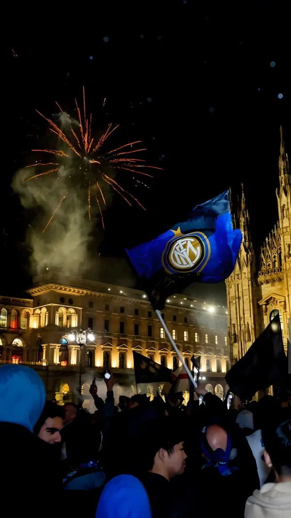 والپیپر اینتر Inter استادیوم سن سیرو خانه افسانه‌ها