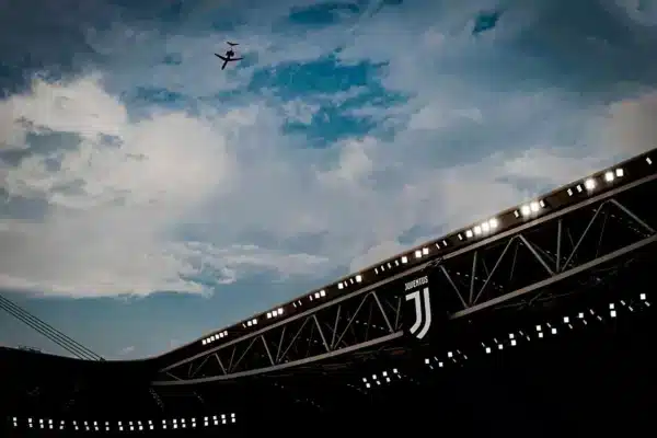 والپیپر یونتوس Juventus استادیوم آلیانز خانه افسانه‌ها