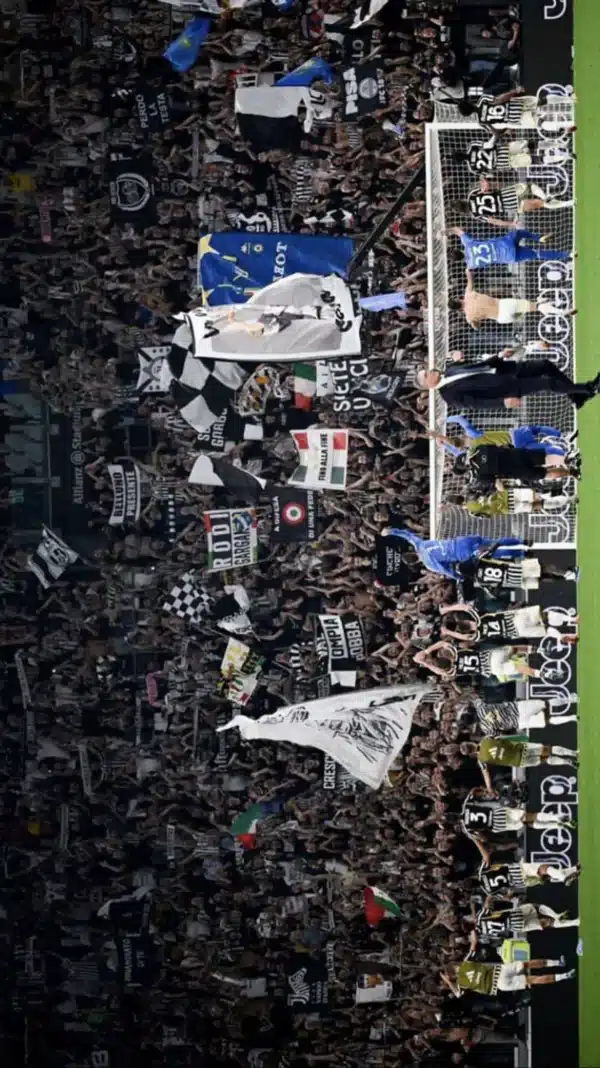 والپیپر یونتوس Juventus استادیوم آلیانز خانه افسانه‌ها