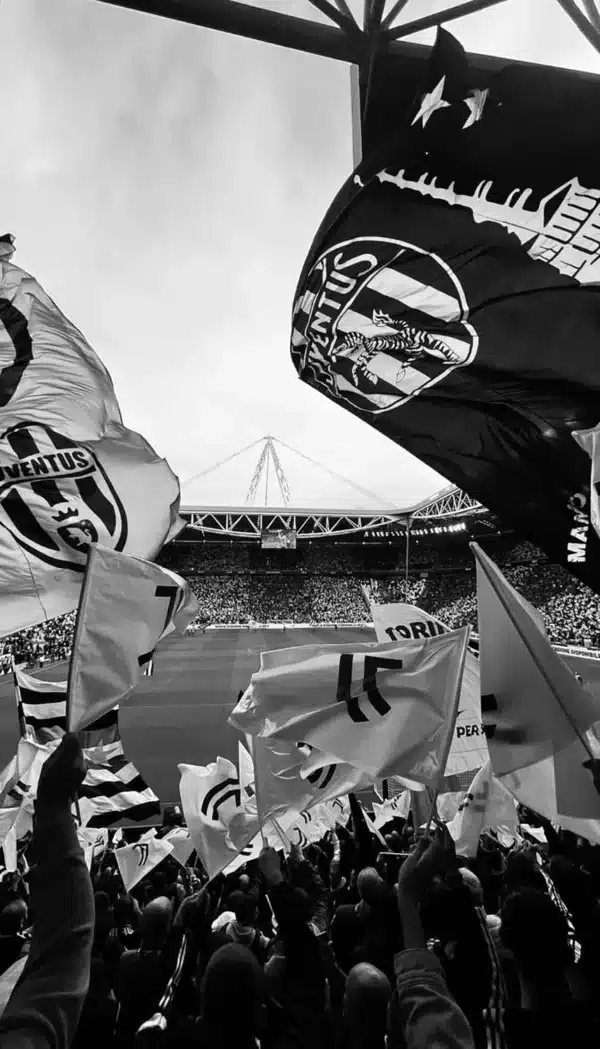 والپیپر یونتوس Juventus دربی تورین درخشش بیانکونری