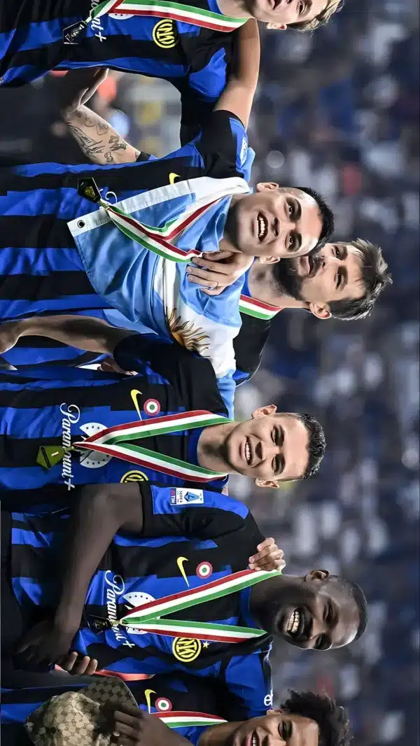 والپیپر اینتر Inter دربی میلان درخشش نراتزوری