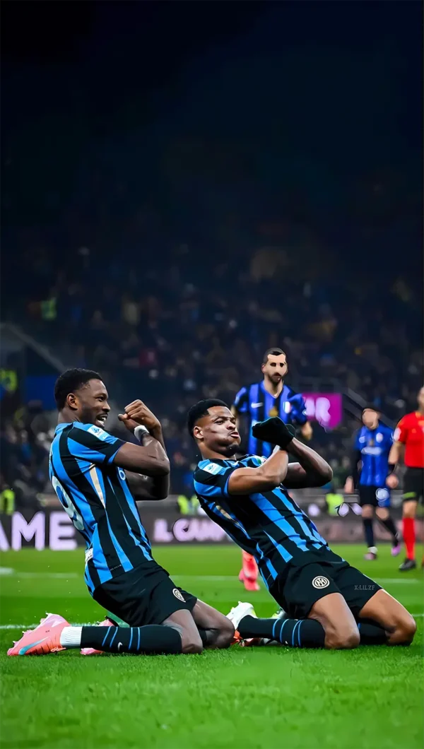 والپیپر اینتر Inter دربی میلان درخشش نراتزوری