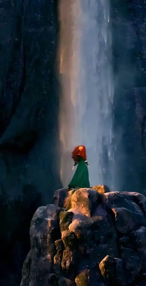 منظره جنگل‌ و ابشار در انیمیشن دلاور