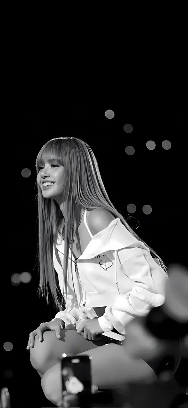 تصویر زمینه لیسا بلک پینک سولو