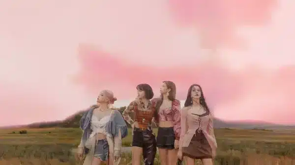 والپیپر بلک پینک عکس گروهی چهار نفره